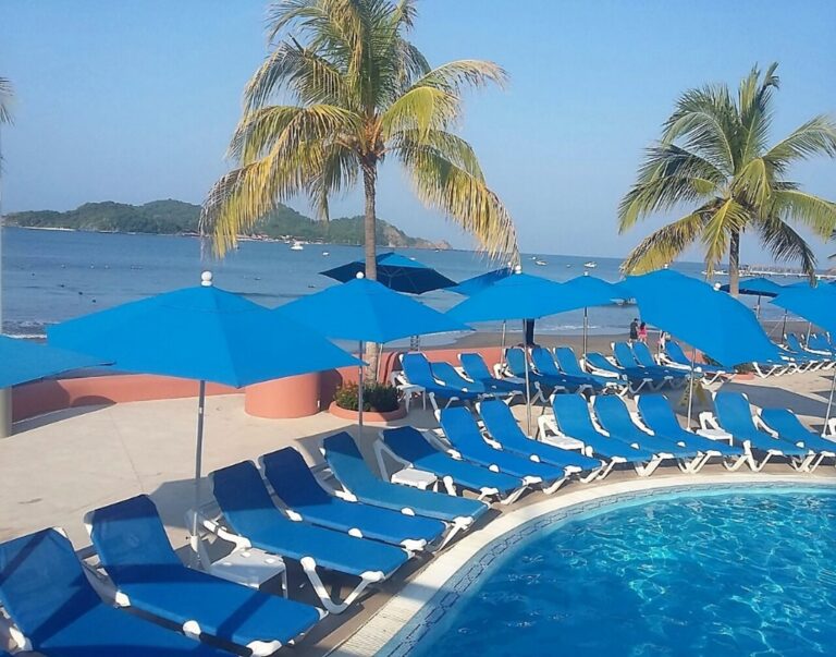 HotelAzulIxtapa1