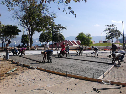 PlazaHombresIlustres-9